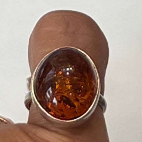Sterling Silver and  Amber Ring - Picture 5 of 5